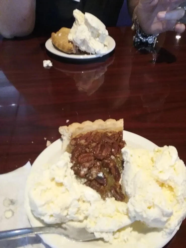 Strawberry Rhubarb Ala Mode